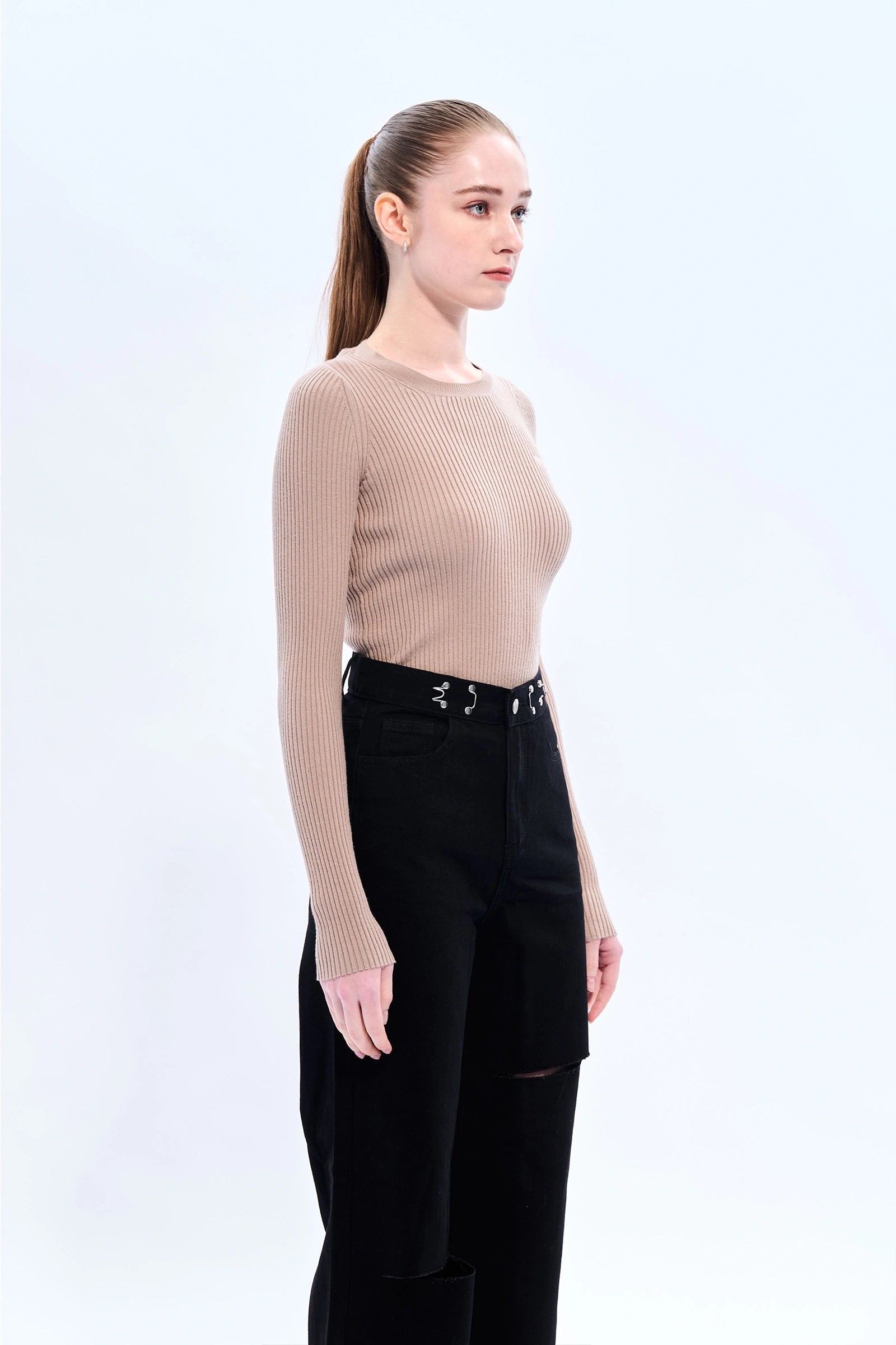 YUYU Crew Neck Knit Top