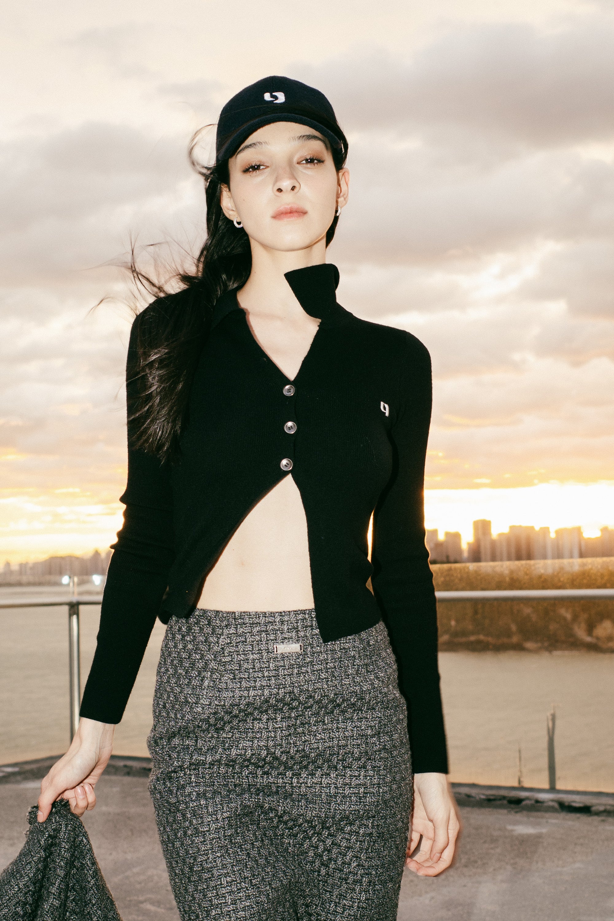 Inverted V-knit sweater