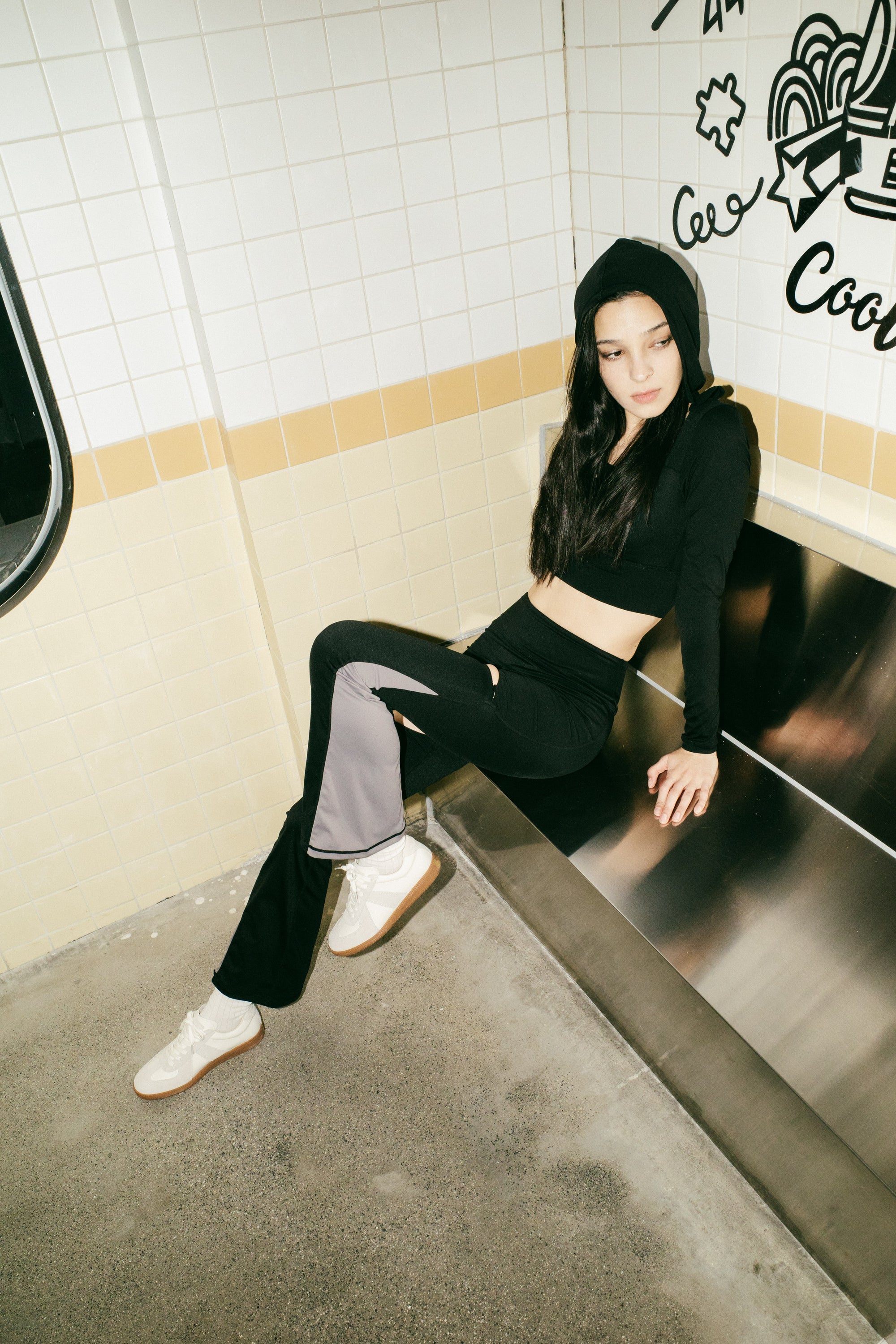 Cut-out Zippered Pants