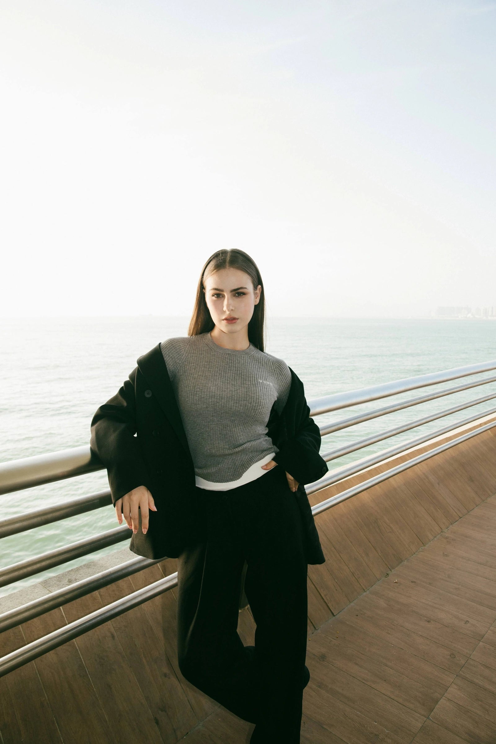 YUYU Crew Neck Knit Top