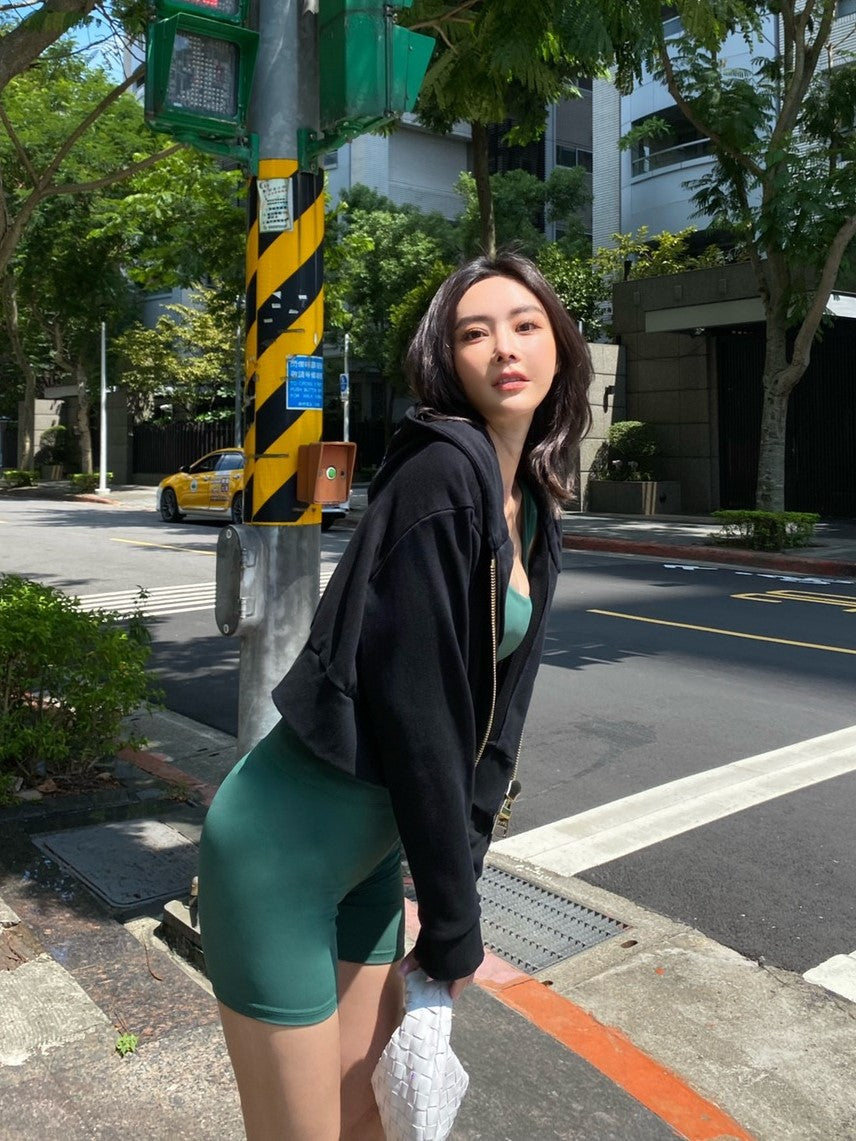 Essential Biker Shorts