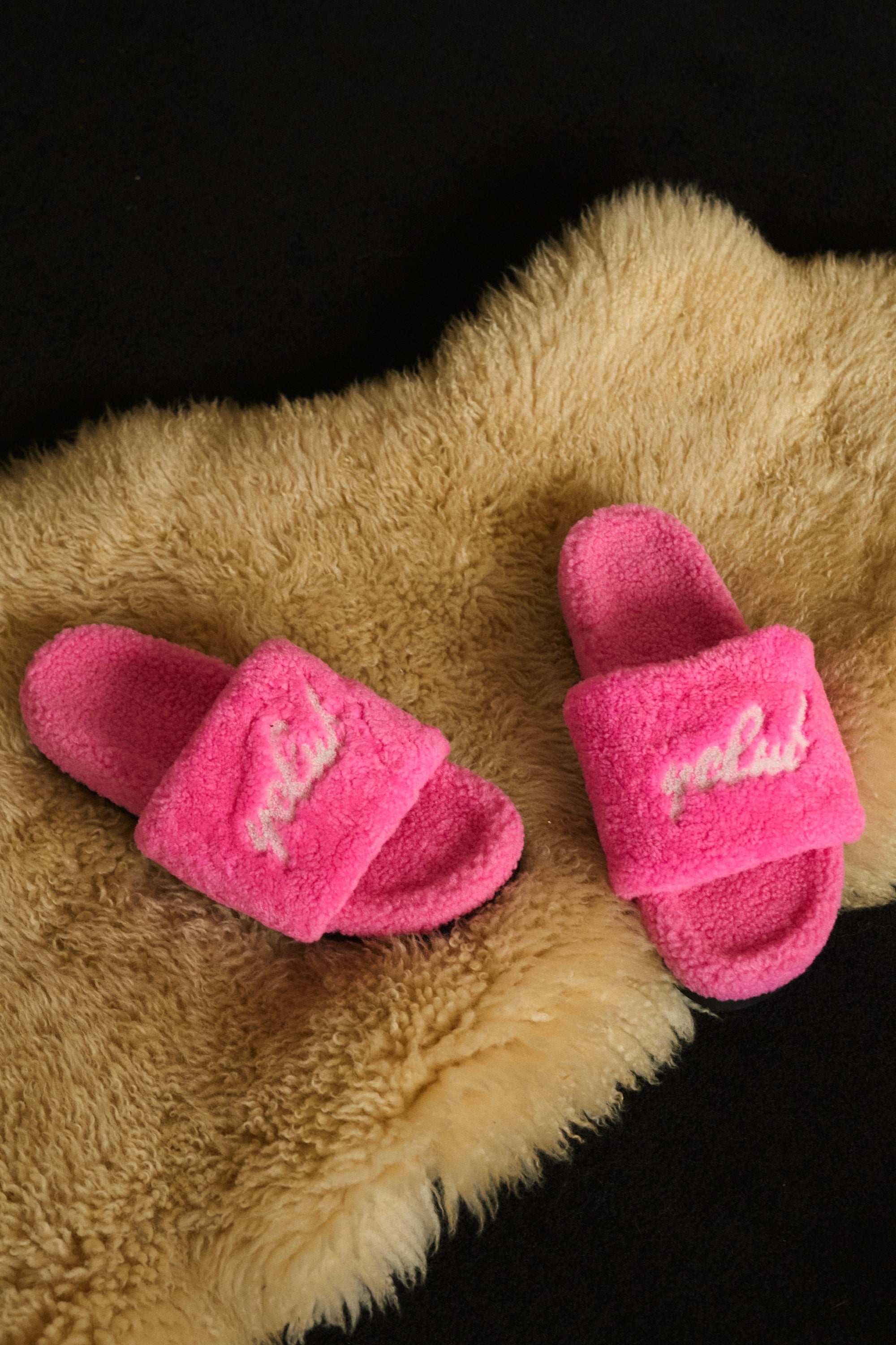 Y-Club Fur Slipper