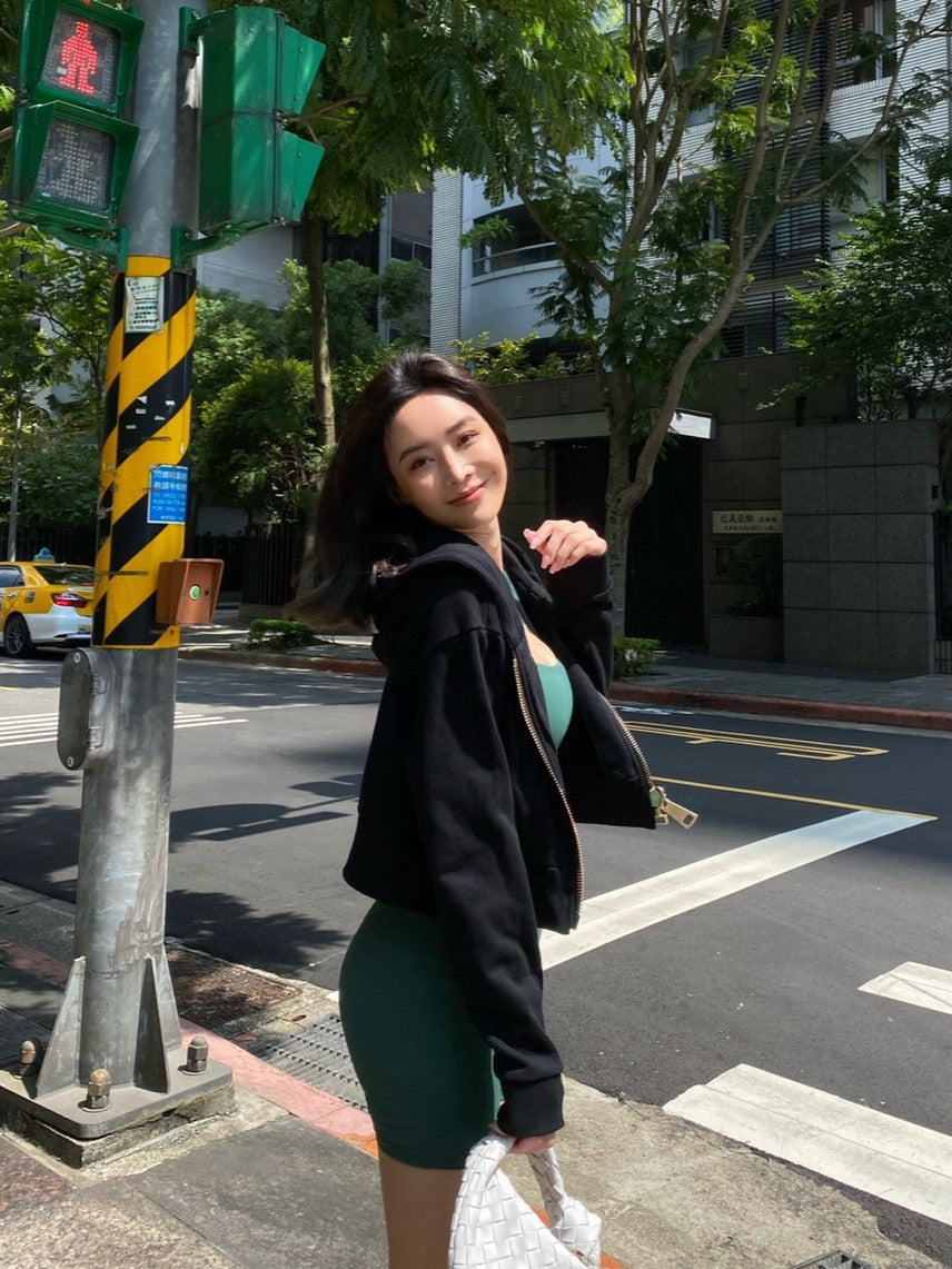 Essential Biker Shorts