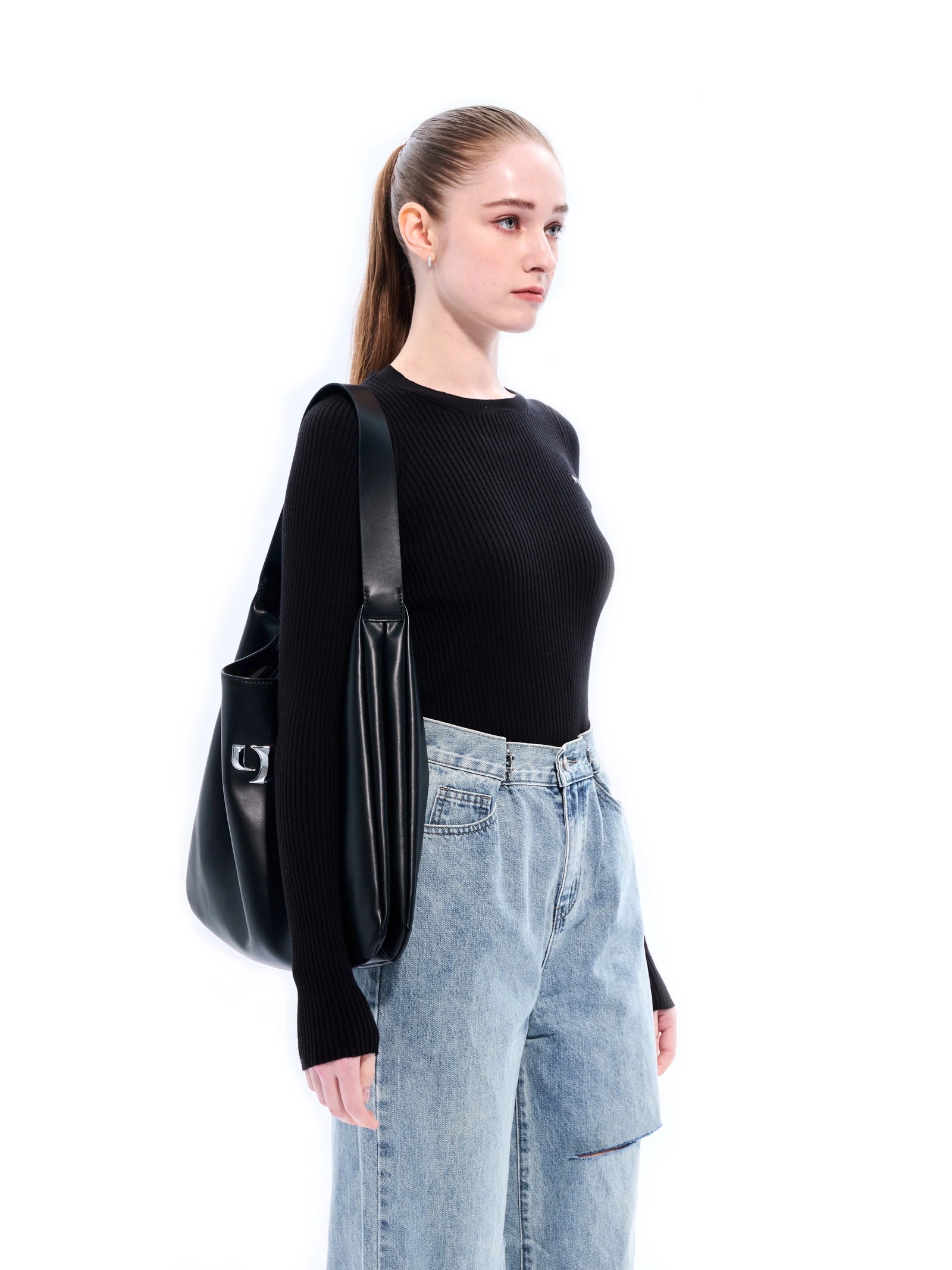 YUYU Crew Neck Knit Top