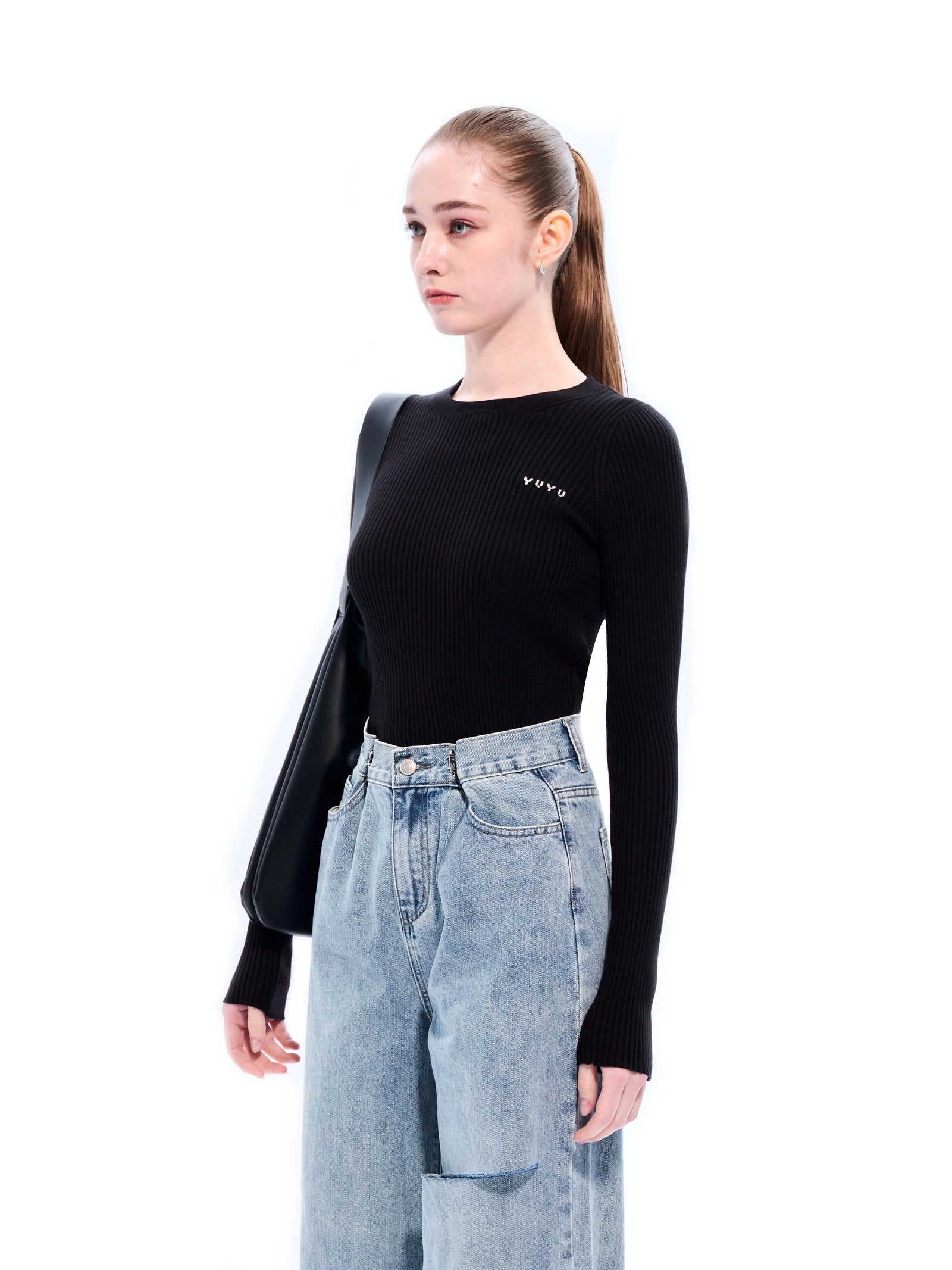 YUYU Crew Neck Knit Top