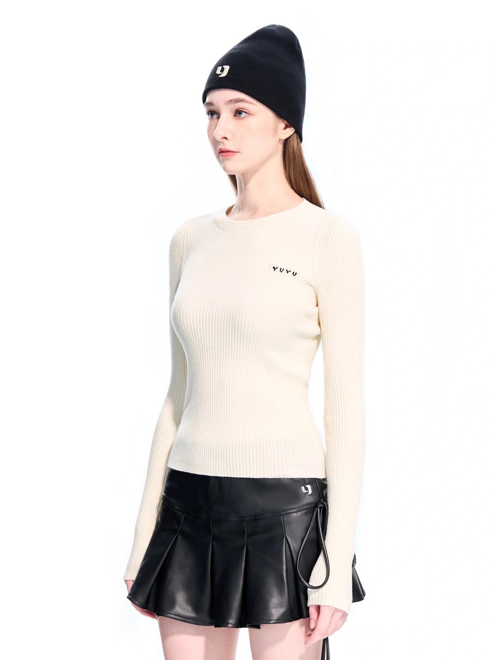YUYU Crew Neck Knit Top