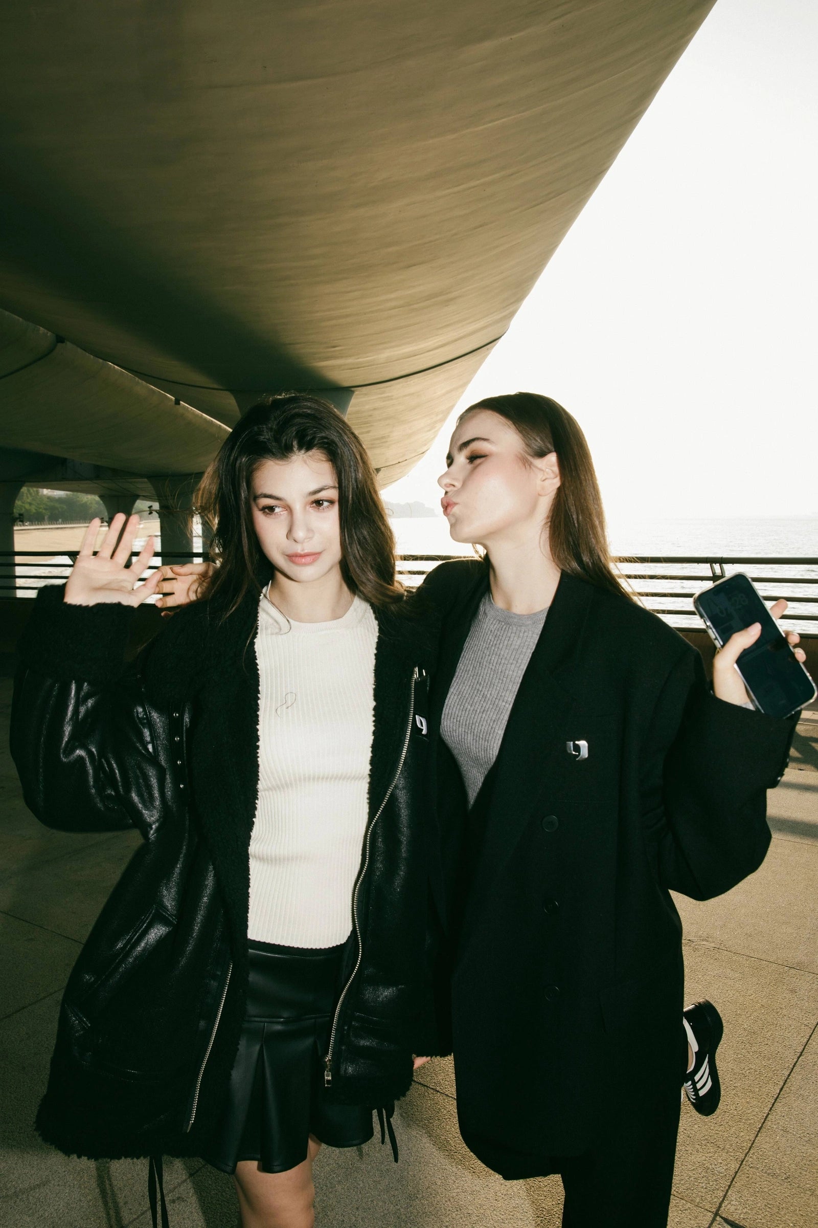 YUYU Crew Neck Knit Top