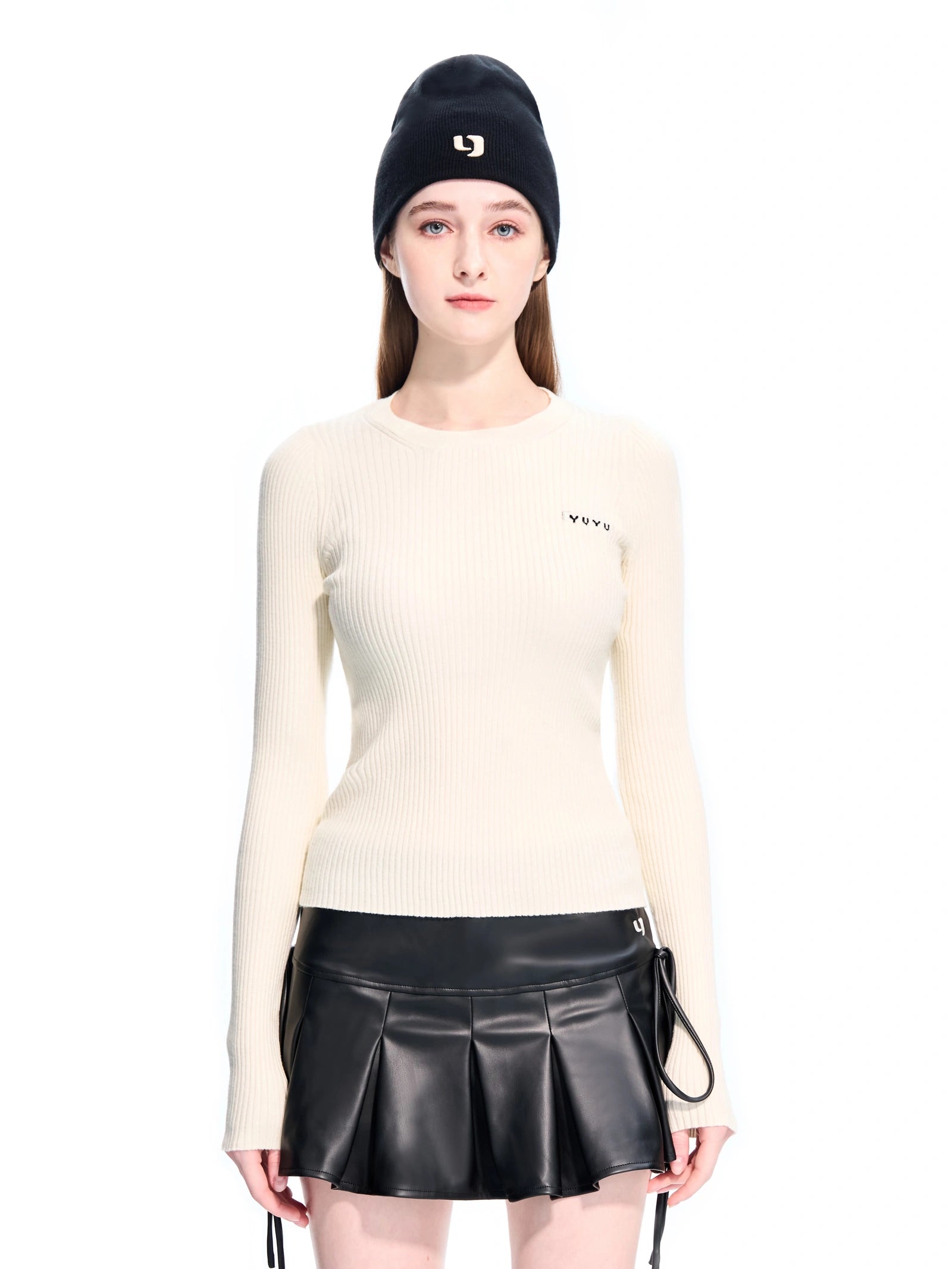 YUYU Crew Neck Knit Top
