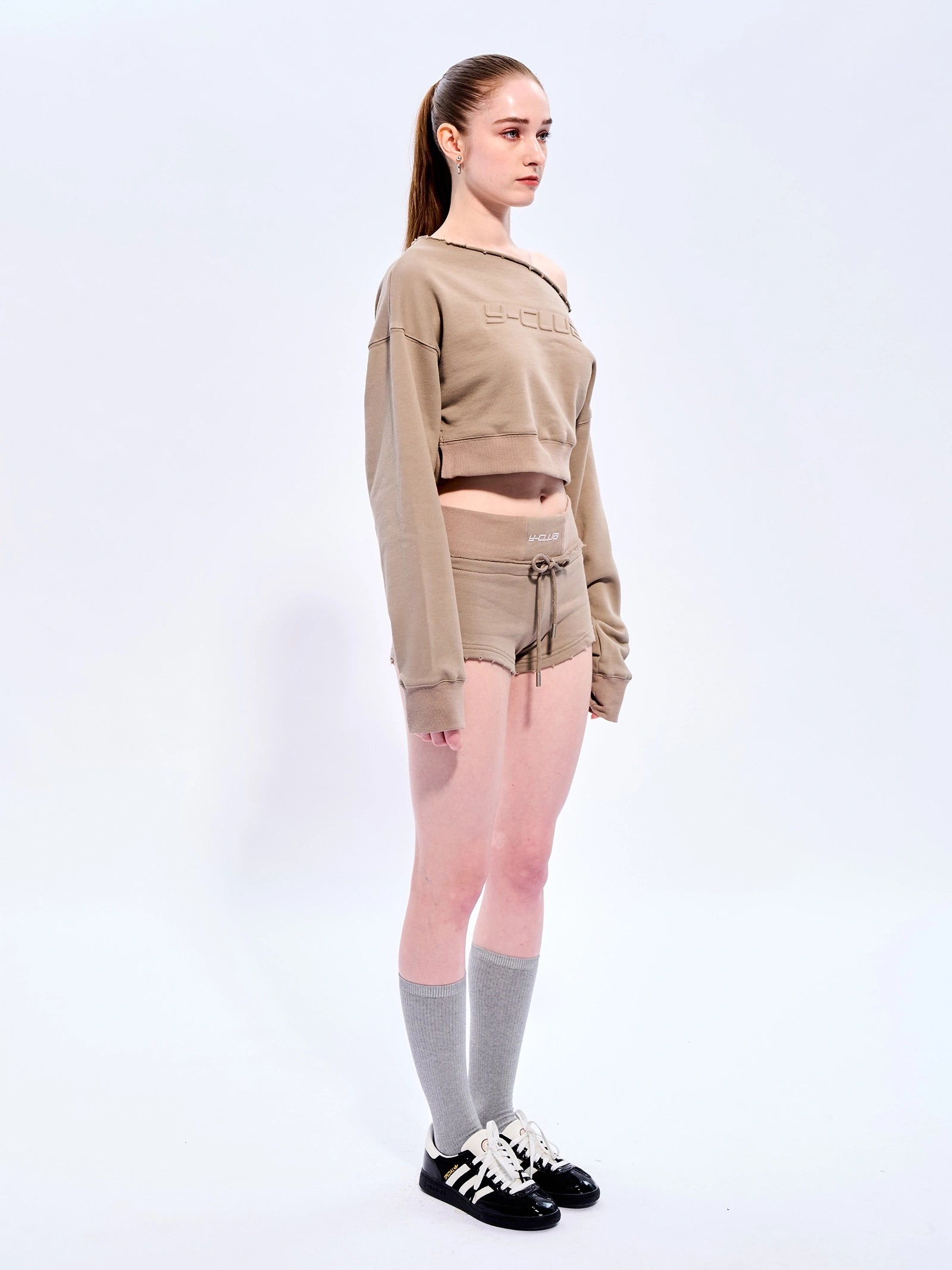 One-shoulder Cropped Sweatshirt