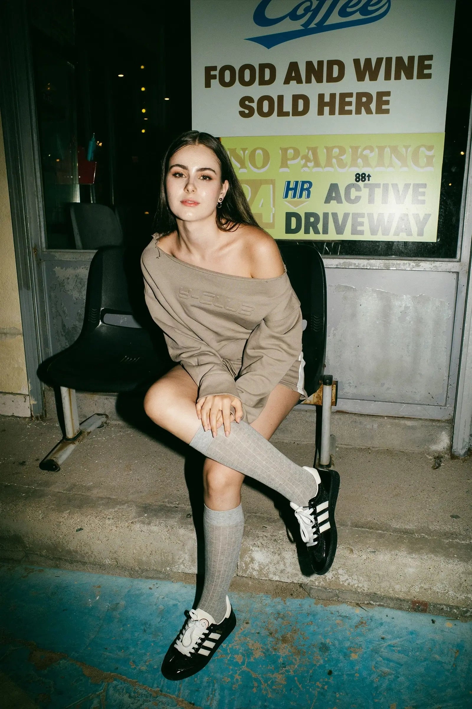 One-shoulder Cropped Sweatshirt