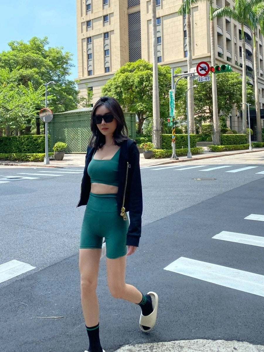 Essential Biker Shorts