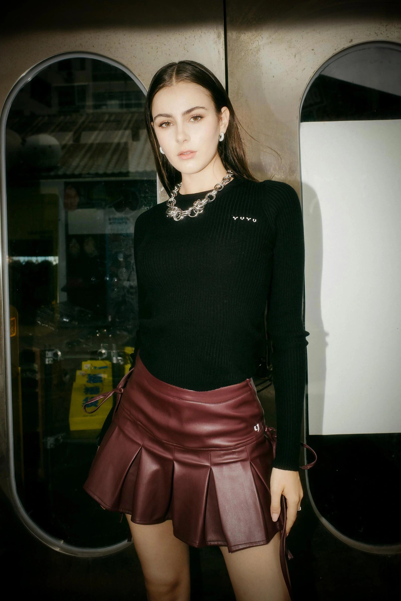 YUYU Crew Neck Knit Top