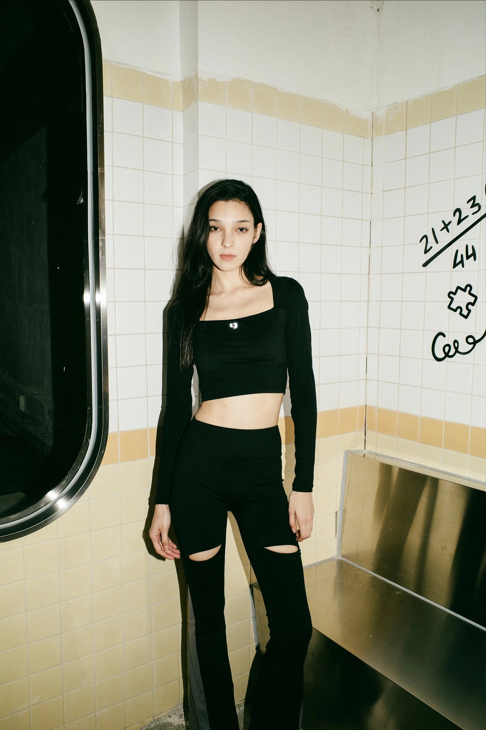 Cut-out Zippered Pants